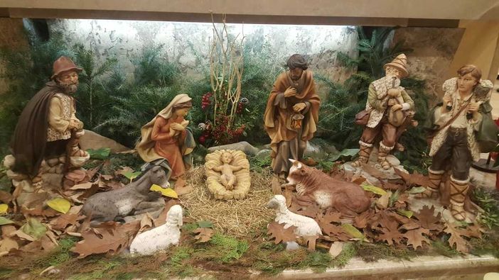 In foto il presepe allestito nel Santuario della Madonna dei fiori, a Bra In foto il presepe allestito nel Santuario della Madonna dei fiori, a Bra