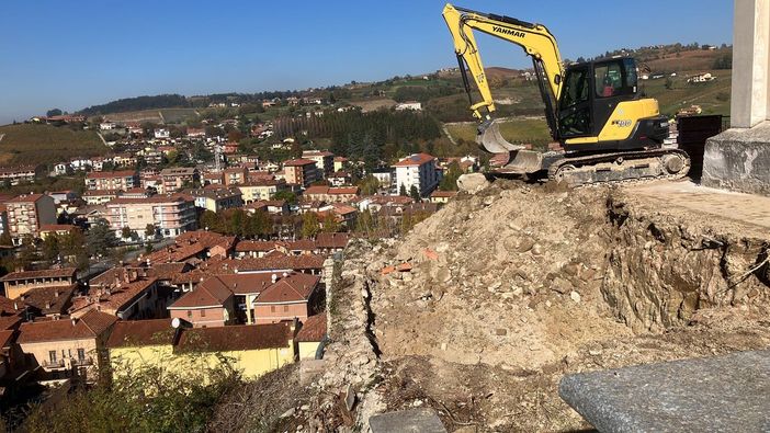Dogliani, ripartiti i lavori di messa in sicurezza del borgo Castello. Interventi da oltre 510 mila euro