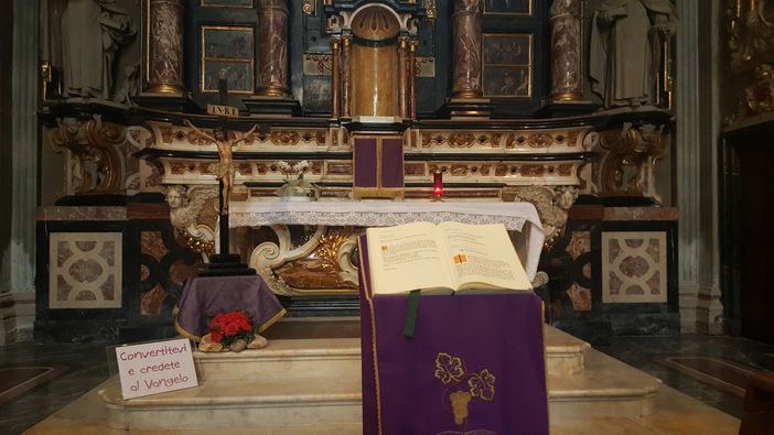 Schegge di luce: pensieri sui Vangeli festivi di Enzo Bianchi, fondatore della comunità di Bose