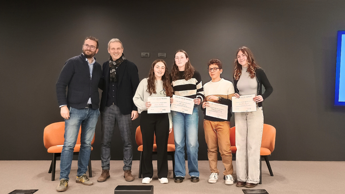 Saluzzo, eVISO premia il talento: consegnate 4 borse di studio agli studenti del "Bodoni" Saluzzo, eVISO premia il talento: consegnate 4 borse di studio agli studenti del "Bodoni"