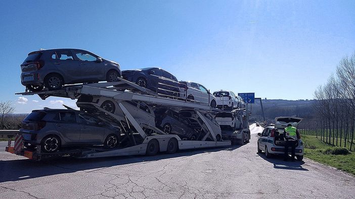 La Morra, più controlli sul traffico pesante della SP7: cinquanta le violazioni al Codice della Strada rilevate dalla polizia Locale