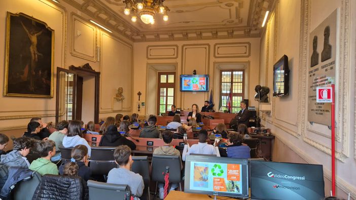 Il CCR di Bra ha discusso di ambiente, futuro e sostenibilità Il CCR di Bra ha discusso di ambiente, futuro e sostenibilità