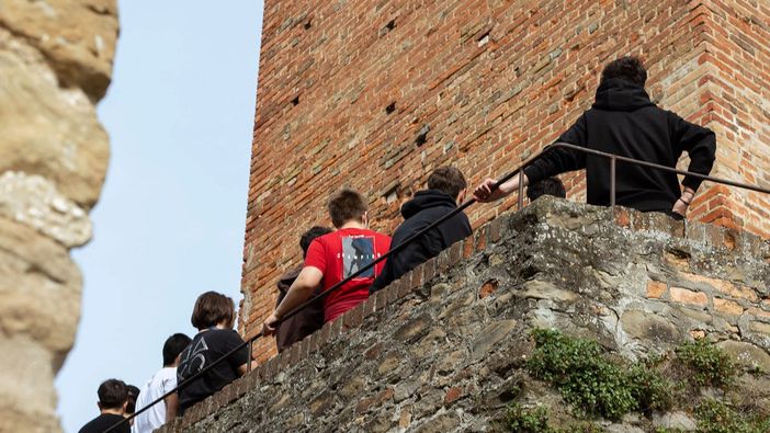 Favole di pietra: al Castello di Serralunga un tuffo nel Medioevo per i più piccoli