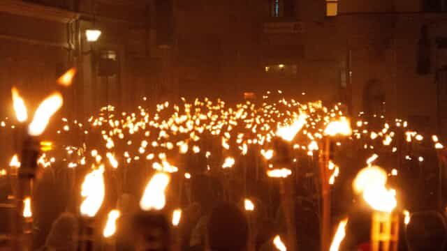 Anpi Saluzzo e valle Po: fiaccolata silenziosa per l’immediato cessate il fuoco a Gaza