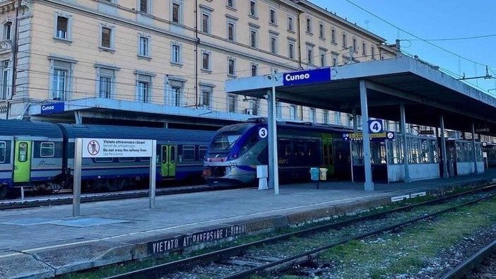 Treni piemontesi: martedì l’incontro con Trenitalia e RFI, tra rincari e disagi cronici