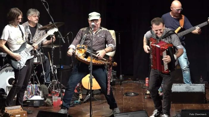 Una serata con i Lou Dalfin ad Acceglio