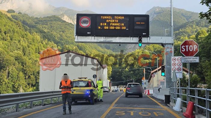Sono 95mila i veicoli transitati dal tunnel tra sabato 28 giugno e domenica 3 agosto Sono 95mila i veicoli transitati dal tunnel tra sabato 28 giugno e domenica 3 agosto