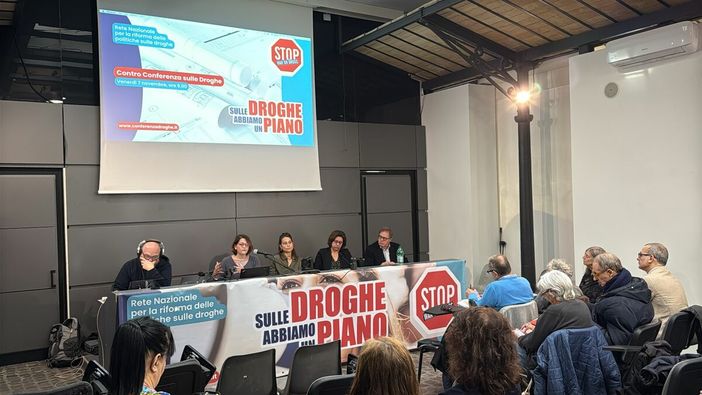 Giulia Marro partecipa alla Controconferenza nazionale “Sulle droghe abbiamo un piano”
