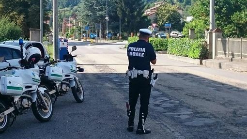 Alta Langa, controlli stradali in aumento: più veicoli senza assicurazione e revisioni irregolari