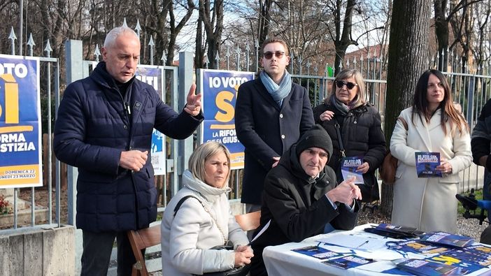 La Lega a Fossano a difesa del poliziotto e delle Forze dell’Ordine, Bergesio: “Difendiamo coloro che sono la sicurezza nel nostro Paese” [FOTO E VIDEO]