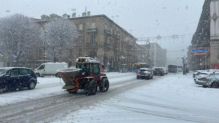 Nevicata in corso Nizza, immagine di repertorio dall'archivio del Comune di Cuneo