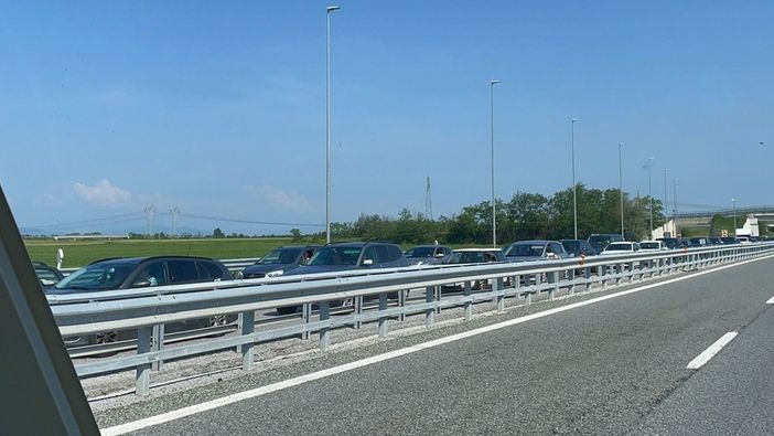 Code tra Piemonte e Liguria, Cirio e Gabusi tuonano: “Inaccettabile calvario per andare o tornare dal mare” Code tra Piemonte e Liguria, Cirio e Gabusi tuonano: “Inaccettabile calvario per andare o tornare dal mare”