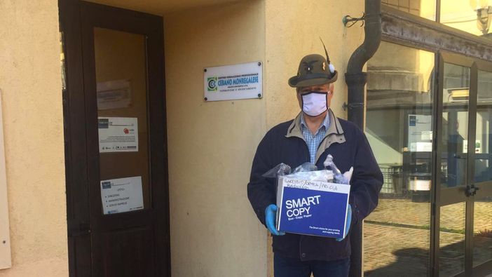 Ceva: gli Alpini del gruppo di protezione civile consegnano materiale scolastico agli studenti del CFP Ceva: gli Alpini del gruppo di protezione civile consegnano materiale scolastico agli studenti del CFP