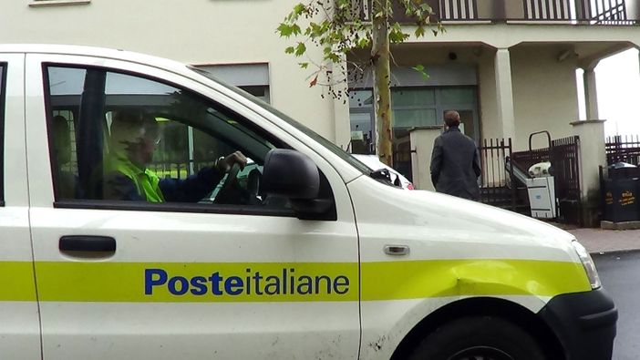 Poste: l'Ue boccia la distribuzione a giorni alterni e le chiusure degli uffici