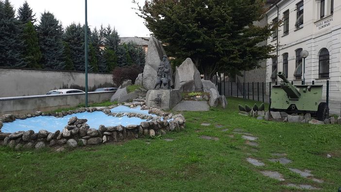 Il monumento ai Caduti di Barge