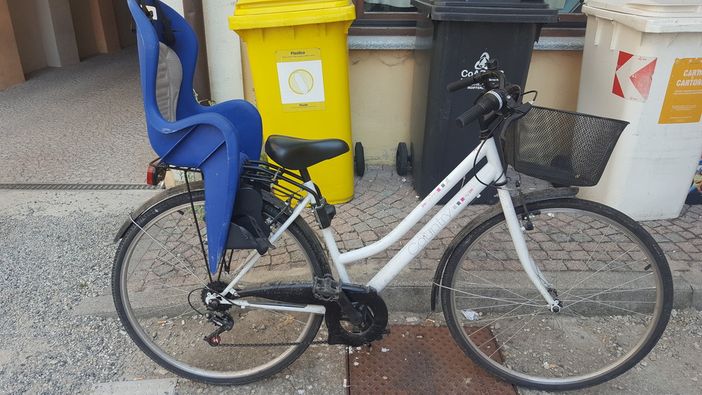 Bra: ritrovata bicicletta da donna Bra: ritrovata bicicletta da donna