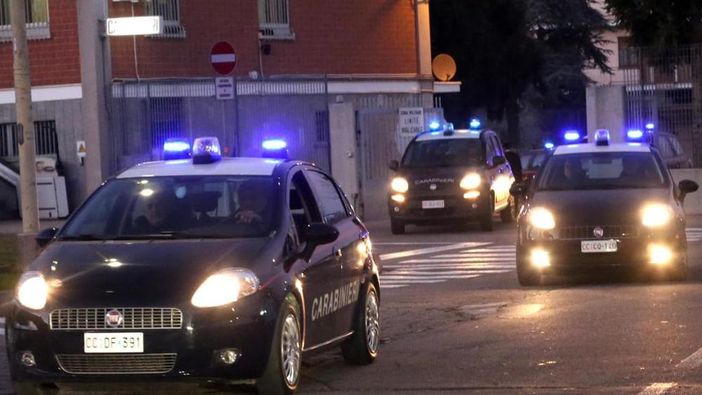 Rubano dolciumi e uova di Pasqua da una scuola materna di Saliceto: nei guai tre minorenni