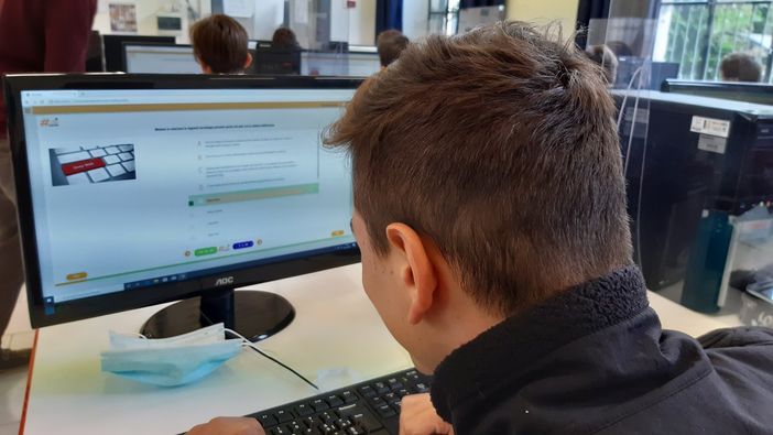 Web e rischi dell'uso dei social: via al percorso dedicato ai futuri geometri di Cuneo