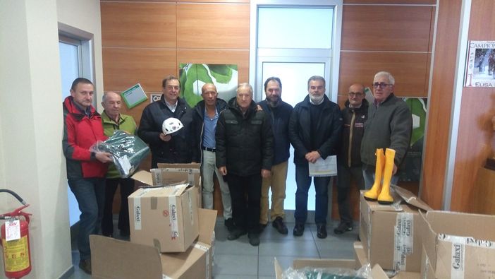 Consegnato il materiale per i volontari della Protezione Civile della Valle Varaita