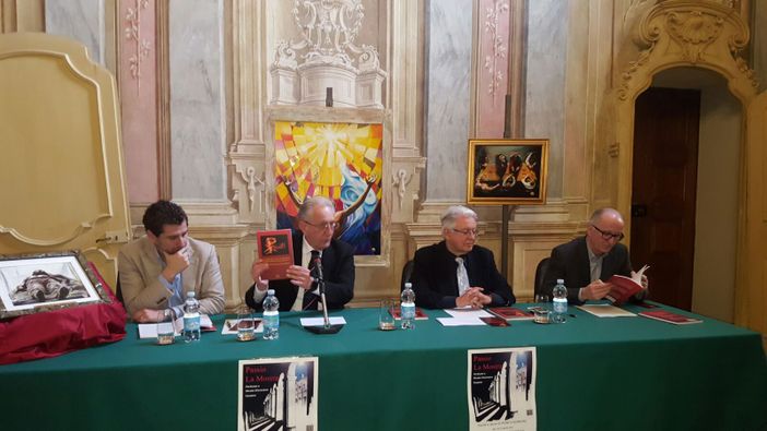 A Fossano la Passione di Cristo diventa un libro, un evento e una mostra A Fossano la Passione di Cristo diventa un libro, un evento e una mostra