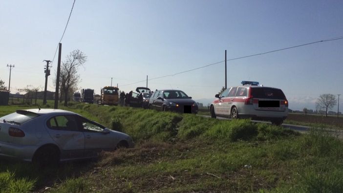 Fossano, incidente in località Mellea: tre automobili coinvolte