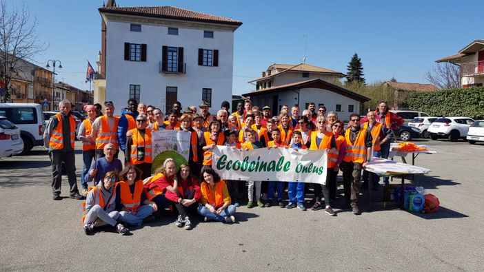 Bambini, famiglie, giovani e adulti: grande partecipazione alla "giornata ecologica" di Magliano Alpi