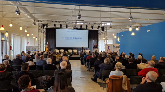 Infrastrutture in provincia di Cuneo: partecipato convegno sulla Granda, possibile crocevia alpino