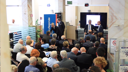 Un momento dell'inaugurazione della sede UBI BRE di Cuneo