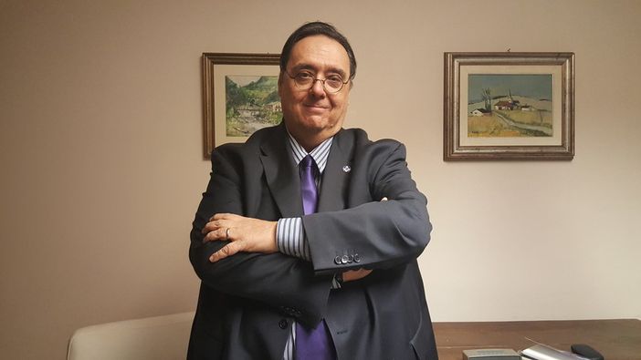 Il compositore albese Paolo Paglia annuncia l’uscita della sua ultima fatica musicale ‘Ammerep’ Il compositore albese Paolo Paglia annuncia l’uscita della sua ultima fatica musicale ‘Ammerep’