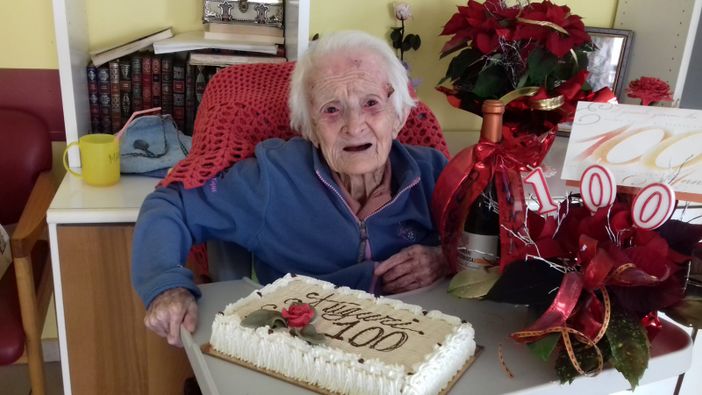 Due attimi della festa Due attimi della festa