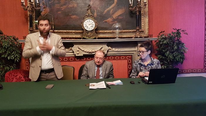 Doppio cognome: la legge non c’è ancora, ma Fossano ci crede