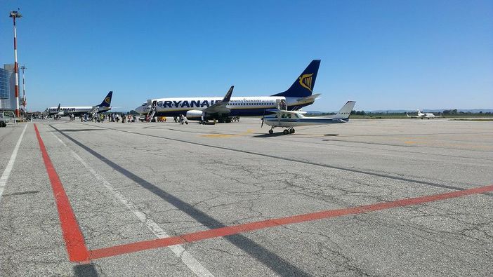 Aeroporto Cuneo-Levaldigi, Lauria: "Non interessa più a nessuno. Quale sarà il suo futuro?"