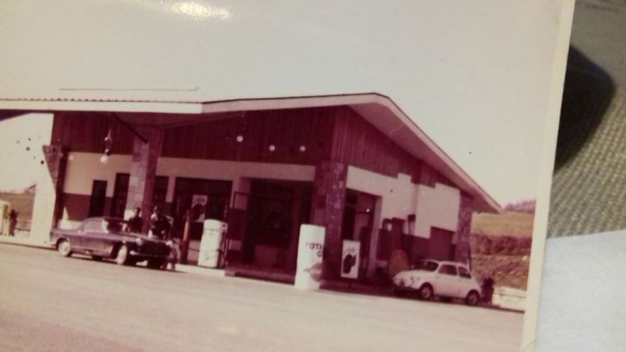 Trent'anni di lavoro in un autogrill, quando la Torino-Savona si chiamava "l'autostrada della morte"