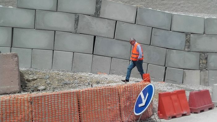 Il "muro" della diatriba tra Italia e Francia: "Movimenti nella norma, risultati positivi dai monitoraggi"