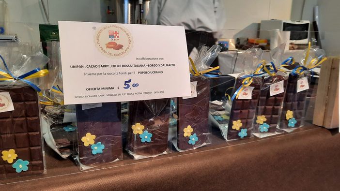 Raccolti 565 euro per l'emergenza Ucraina al “Borgo di Cioccolato”