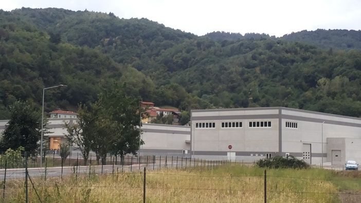 L'ex area Lavalle di Venasca nel cui perimetro si trova l'immobile che il Comune ha deciso di alienare L'ex area Lavalle di Venasca nel cui perimetro si trova l'immobile che il Comune ha deciso di alienare