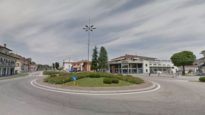 Una delle rotonde lungo la strada regionale 29