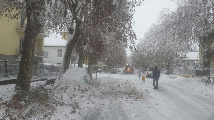 Saluzzo, corso IV Novembre chiuso da ordinanza Saluzzo, corso IV Novembre chiuso da ordinanza