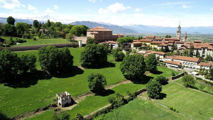Saluzzo, la fonte nell'antico giardino del castello dei Marchesi di Saluzzo- Foto Aergeo Davide Giordano