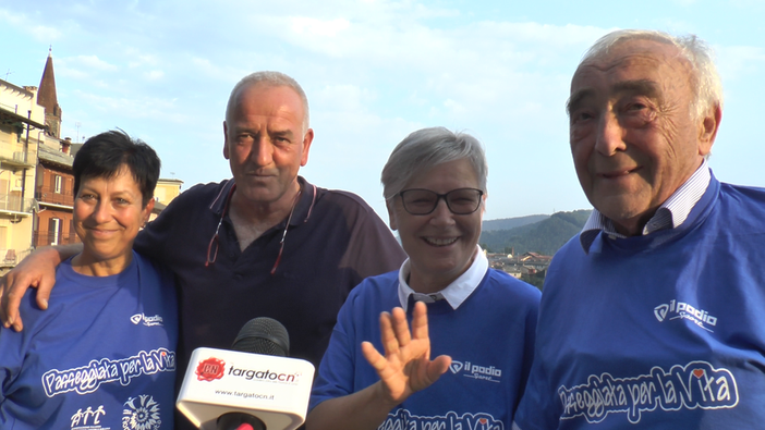 Le famiglie Brignone e Rubino organizzatori della Passeggiata per la vita