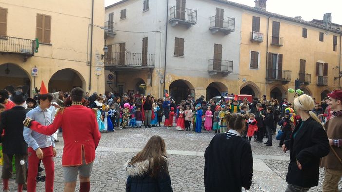 Bene Vagienna: un successo il carnevale per grandi e piccini Bene Vagienna: un successo il carnevale per grandi e piccini