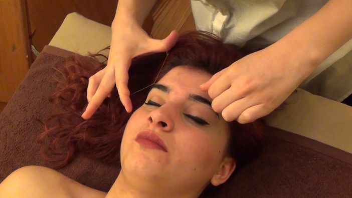 Da Samya la tradizionale epilazione orientale con filo