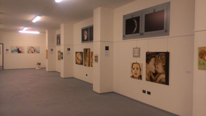 La mostra "Fasi di Luna" a Cuneo visitabile fino a sabato 25 novembre La mostra "Fasi di Luna" a Cuneo visitabile fino a sabato 25 novembre