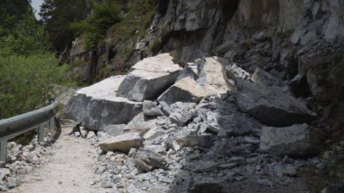 La frana del 2 giugno, rimossa