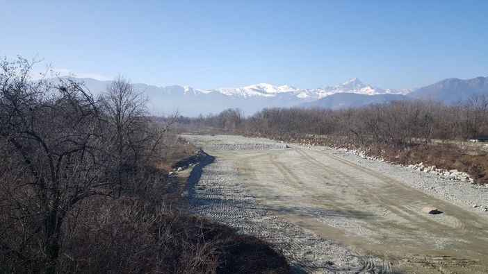Revello, il Po in allarme rosso anche in pieno inverno Revello, il Po in allarme rosso anche in pieno inverno