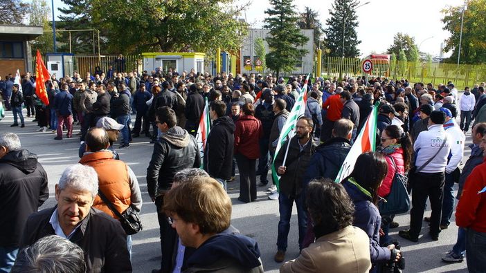 Partirà da luglio la cassa integrazione per 550 dipendenti Michelin di Fossano e Cuneo