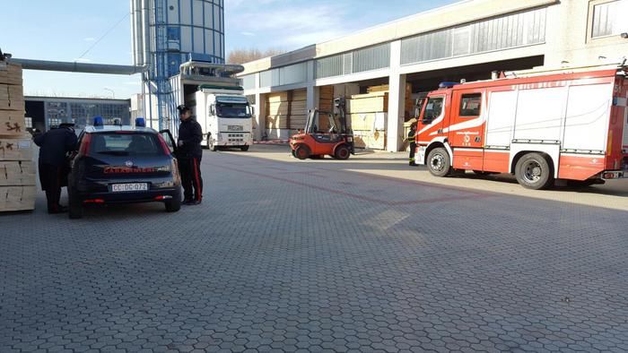 Fossanese di 58 anni muore sul lavoro, schiacciato da un muletto, a Vinovo Fossanese di 58 anni muore sul lavoro, schiacciato da un muletto, a Vinovo