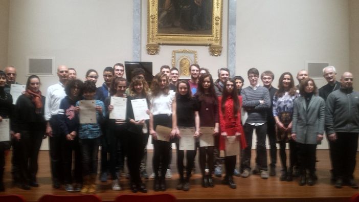 Saluzzo, sala Verdi Apm, consegna delle borse di studio