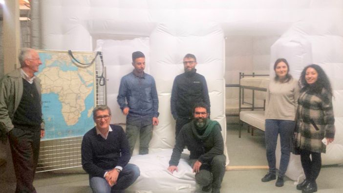 Saluzzo, presentazione dei dati, sito e hangar gonfiabile. Don Beppe Dalmasso, Mauro Oggero, Alessandro Armando, Virginia Sabatini, Luca Rinaudo lAndrea Fenoglio, Saluzzo, presentazione dei dati, sito e hangar gonfiabile. Don Beppe Dalmasso, Mauro Oggero, Alessandro Armando, Virginia Sabatini, Luca Rinaudo lAndrea Fenoglio,