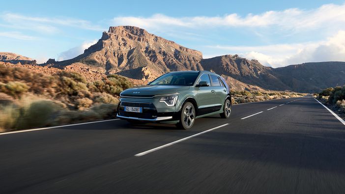 Nuova Kia Niro Tri-Fuel: il primo ibrido con alimentazione GPL Nuova Kia Niro Tri-Fuel: il primo ibrido con alimentazione GPL